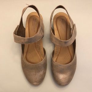 New! Rockport Judson Wedge Pump, sz 10